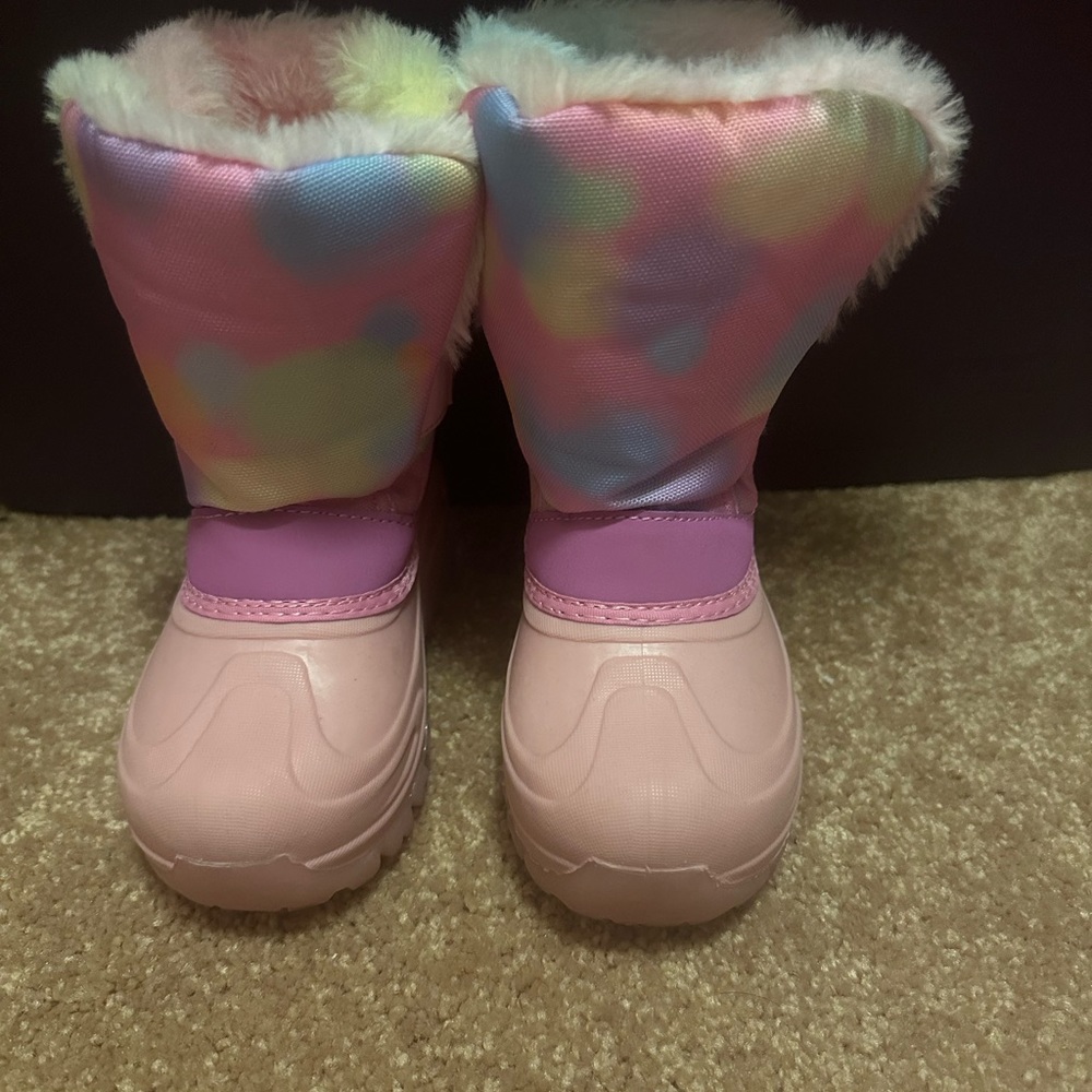 Size 8 Toddler light up snow boots